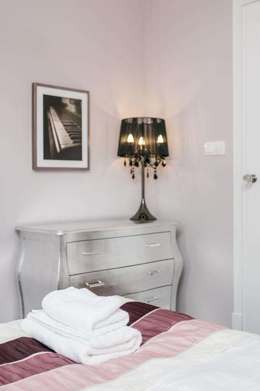 Executive 2-bedroom Apartment Krakau Buitenkant foto